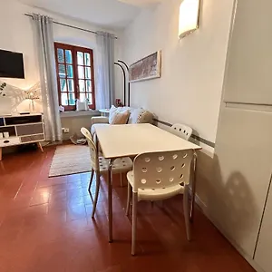 compagnia-del-mare-centro-storico-5-min-dal-mare.hotelitalianriviera.com/